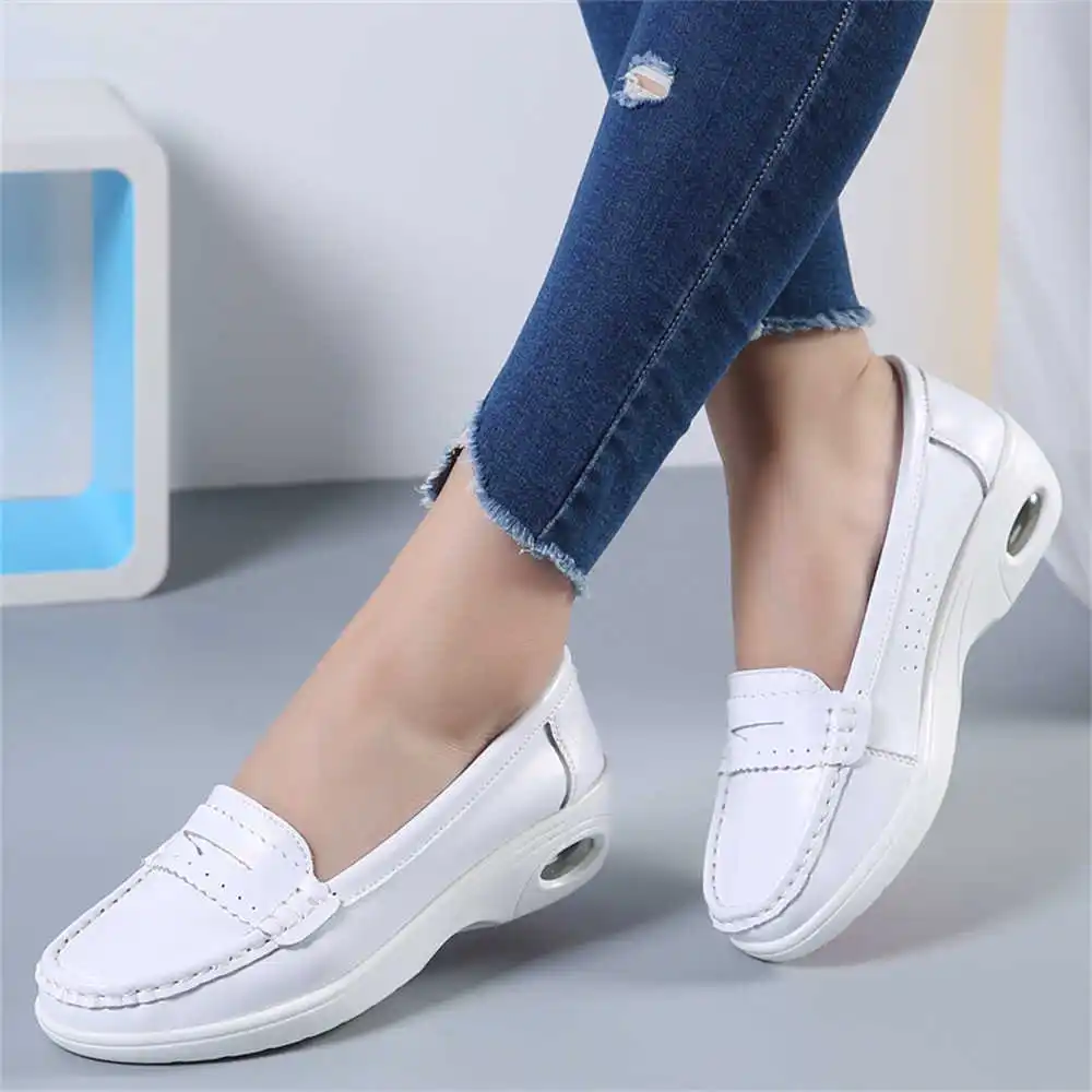 Thick Sole Slipon White Traine - Women Accessories Shop Name Ideas บทวิจารณ์และราคา