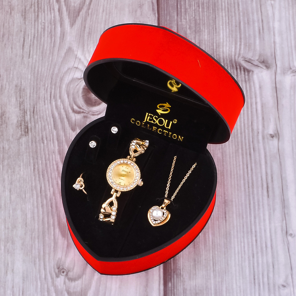 2025 New Women Bracelet Watch  - Women Accessories Gift Box บทวิจารณ์และราคา