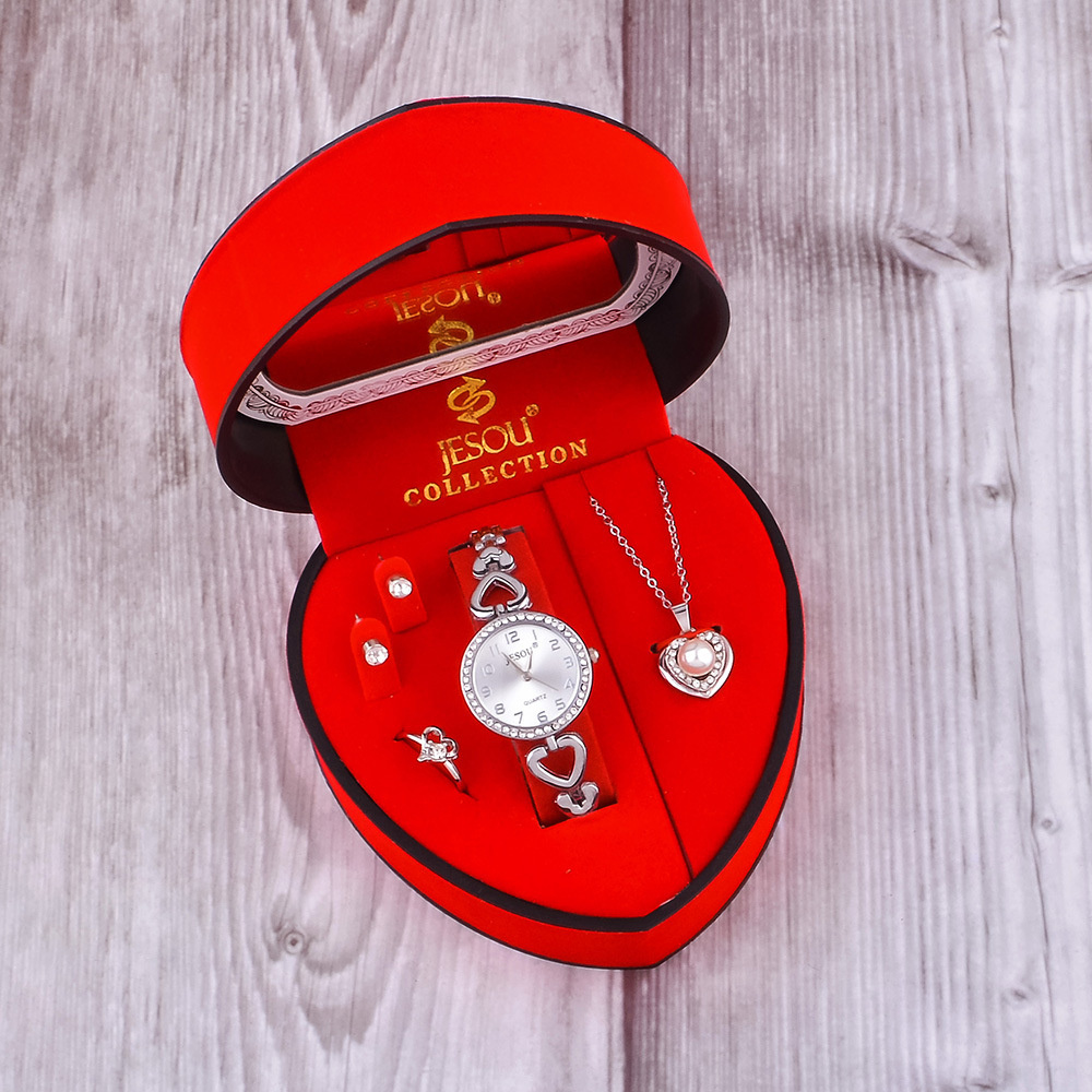 2025 New Women Bracelet Watch  - Women Accessories Gift Box บทวิจารณ์และราคา