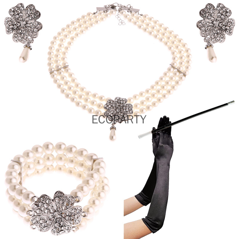 Audrey Hepburn Breakfast at Ti - Women'S Accessories In The 1950S บทวิจารณ์และราคา