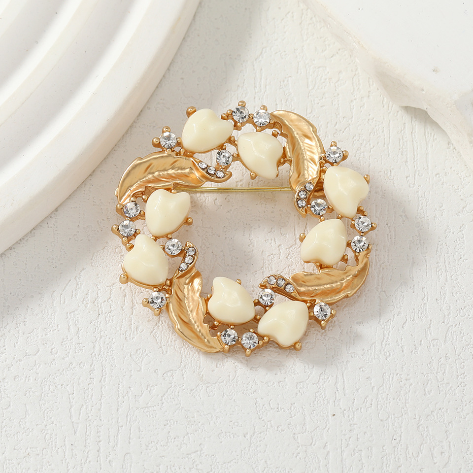 Vintage Love Pearl Flower Broo - Women Accessories Bouquet บทวิจารณ์และราคา